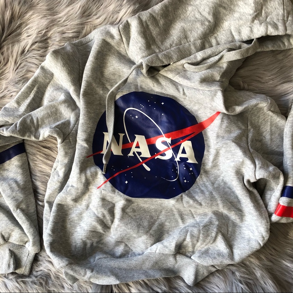 H&M NASA cropped sweater